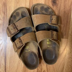 Birkenstock’s size 38